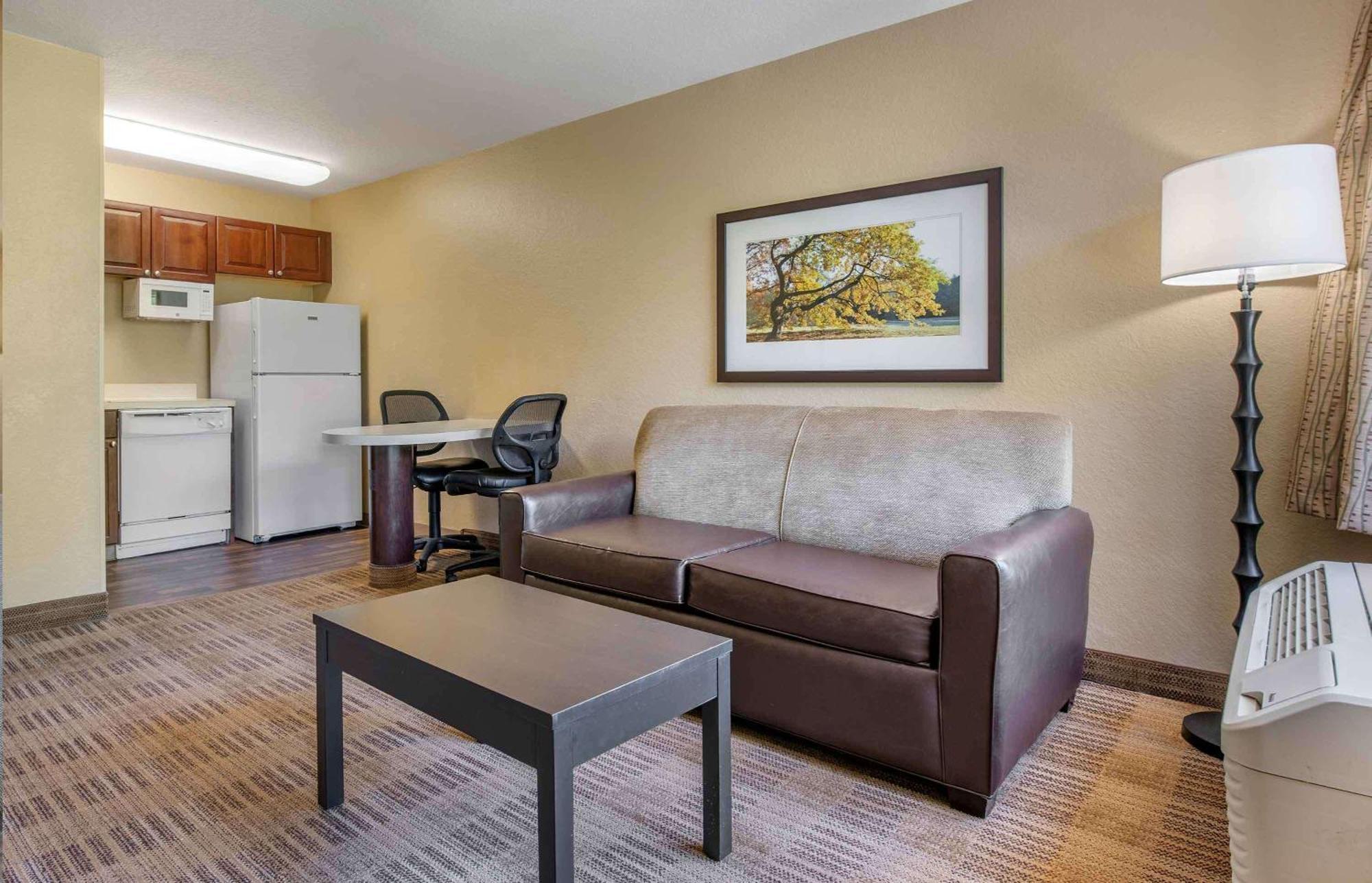 Extended Stay America Suites - Phoenix - Midtown מראה חיצוני תמונה